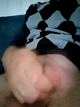 fearleass online show from October 18, 9:59 pm