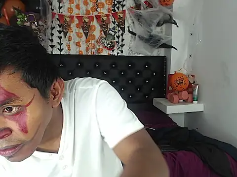 Snapshot of Adam_Morgan2 chatting on October 24, 7:38 am Adam Morgan2 online show from October 24, 7:38 am