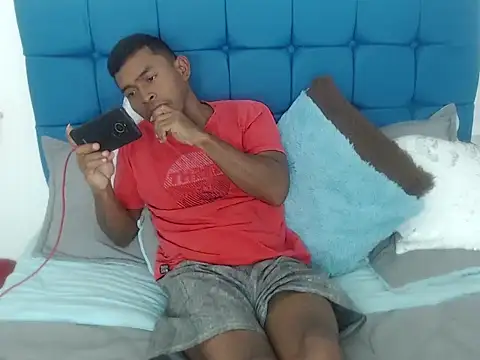 Snapshot of Adam_Morgan2 chatting on November 11, 4:45 am Adam Morgan2 online show from November 11, 4:45 am