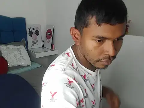 Snapshot of Adam_Morgan2 chatting on November 20, 3:07 am Adam Morgan2 online show from November 20, 3:07 am