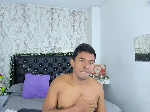 Snapshot of Adam_Morgan2 chatting on December 14, 3:39 pm Adam Morgan2 online show from December 14, 3:39 pm