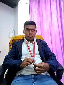 Snapshot of Adam_Morgan2 chatting on June 26, 5:17 pm Adam Morgan2 online show from June 26, 5:17 pm