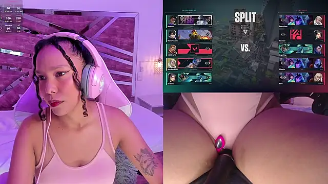 Snapshot of NovaLyn chatting on November 5, 4:23 am NovaLyn online show from November 5, 4:23 am