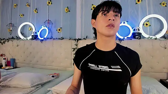 AleAurarashi online show from November 20, 2:01 am