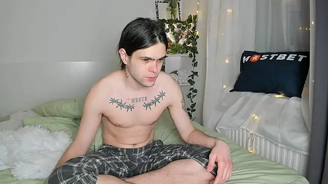 lilkimch online show from February 11, 7:13 am