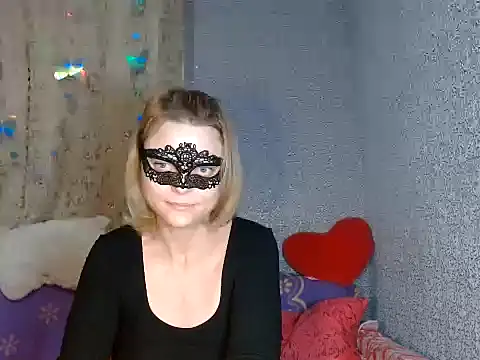 Miss Nona online show from November 6, 2:40 pm