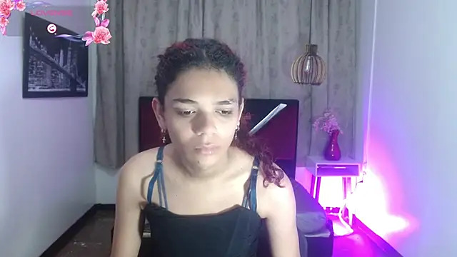 Snapshot of luisa__torres chatting on July 10, 3:22 am luisa torres online show from July 10, 3:22 am