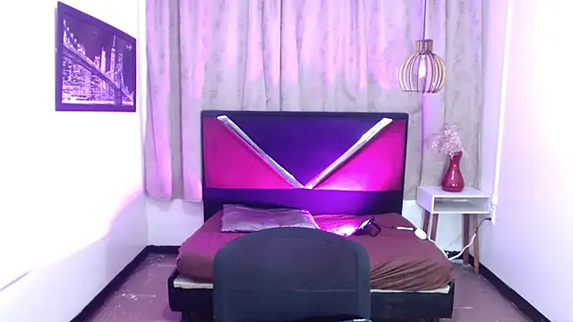 Snapshot of luisa__torres chatting on July 15, 3:23 am luisa torres online show from July 15, 3:23 am
