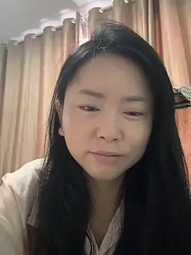 Snapshot of DHJM168 chatting on June 26, 1:21 am DHJM168 online show from June 26, 1:21 am
