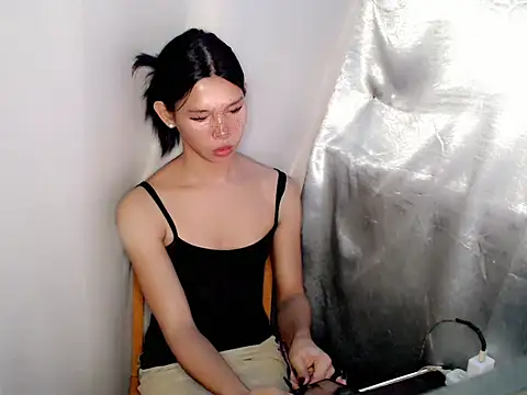 slutty whore anne online show from January 12, 4:45 pm