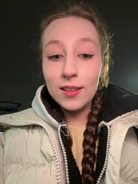 Snapshot of FroggyAnna chatting on November 28, 5:26 pm FroggyAnna online show from November 28, 5:26 pm