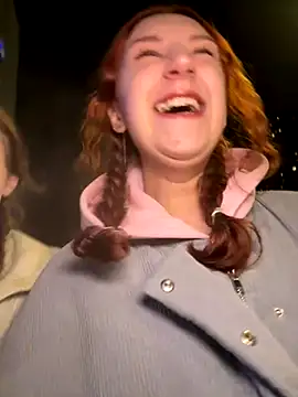 Snapshot of FroggyAnna chatting on December 5, 6:48 pm FroggyAnna online show from December 5, 6:48 pm