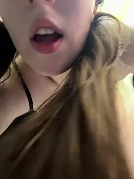 Snapshot of FroggyAnna chatting on July 28, 6:20 pm FroggyAnna online show from July 28, 6:20 pm