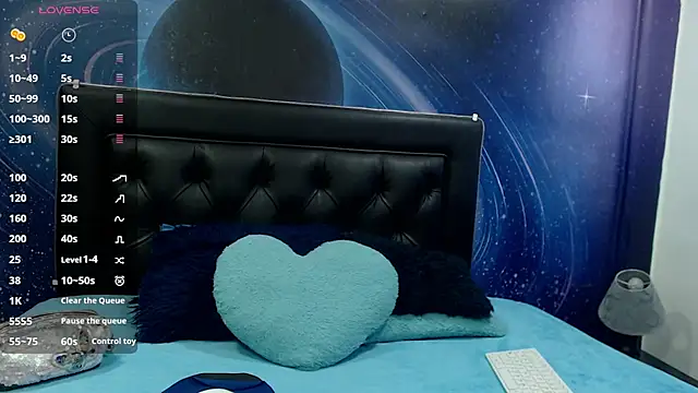 Snapshot of tiinaa_jouns chatting on September 22, 12:29 pm tiinaa jouns online show from September 22, 12:29 pm