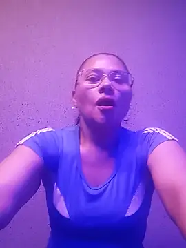 Snapshot of Isbettyche chatting on June 10, 5:34 pm Isbettyche online show from June 10, 5:34 pm