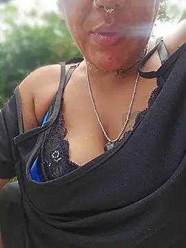 Snapshot of GoddessChantelle chatting on July 28, 11:39 am GoddessChantelle online show from July 28, 11:39 am