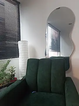 Snapshot of a_Malgosia_mako chatting on December 1, 5:07 pm a Malgosia mako online show from December 1, 5:07 pm