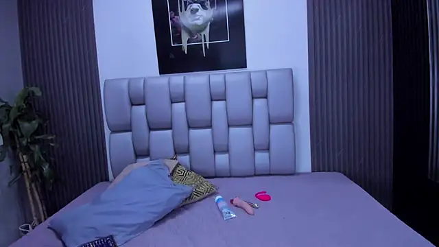 Bora Lajuana online show from October 10, 3:38 am