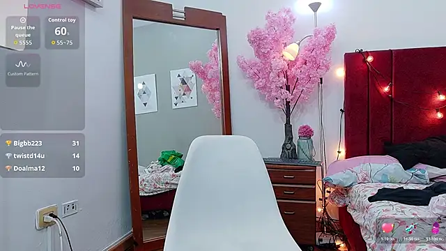 cosplaydate online show from November 28, 2:47 am