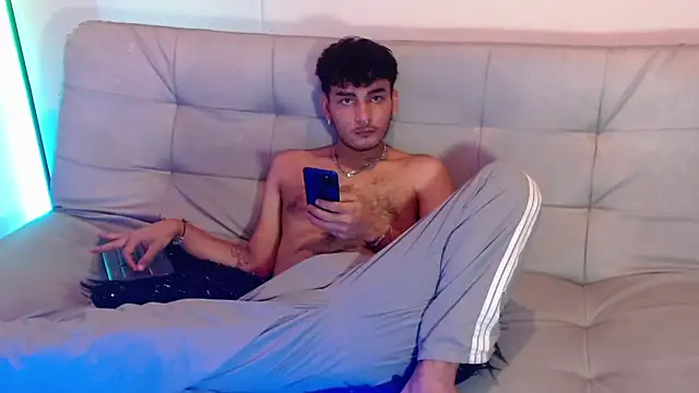 Valentin peach online show from September 27, 9:42 pm