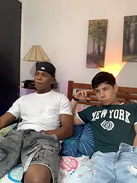 Snapshot of DEMOND_333 chatting on October 13, 9:15 pm DEMOND 333 online show from October 13, 9:15 pm