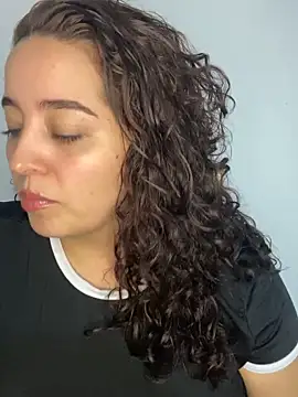 LoanaSantos online show from November 11, 11:49 pm