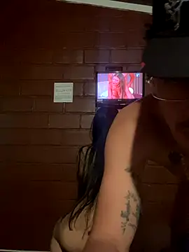 Snapshot of miawhithee chatting on November 12, 4:46 am miawhithee online show from November 12, 4:46 am