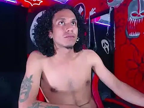 Snapshot of dante_hellsingx chatting on October 3, 12:40 am dante hellsingx online show from October 3, 12:40 am