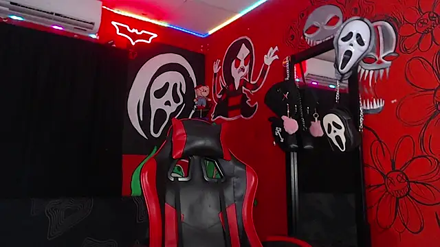 Snapshot of dante_hellsingx chatting on November 17, 2:28 am dante hellsingx online show from November 17, 2:28 am