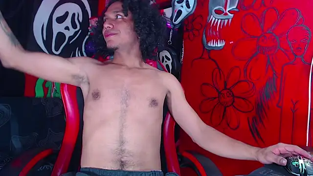 Snapshot of dante_hellsingx chatting on November 19, 12:32 am dante hellsingx online show from November 19, 12:32 am