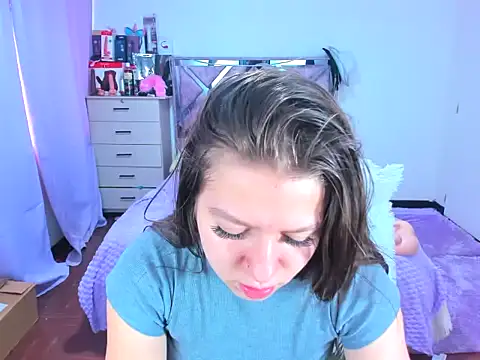 Snapshot of Luna_Analya chatting on October 18, 2:51 pm Luna Analya online show from October 18, 2:51 pm