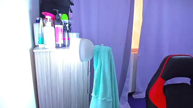 Luna Analya online show from April 28, 3:06 pm