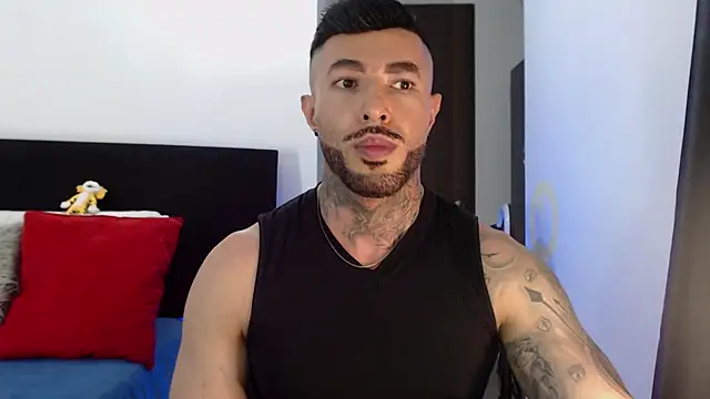 Snapshot of andrea_de_lucaa chatting on May 9, 4:28 am andrea de lucaa online show from May 9, 4:28 am
