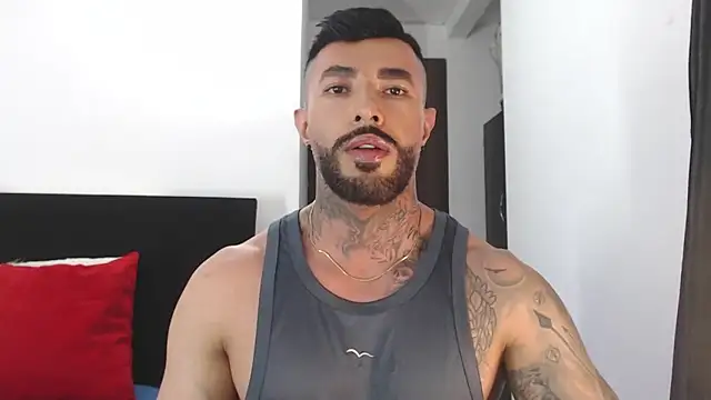 Snapshot of andrea_de_lucaa chatting on May 22, 4:08 am andrea de lucaa online show from May 22, 4:08 am