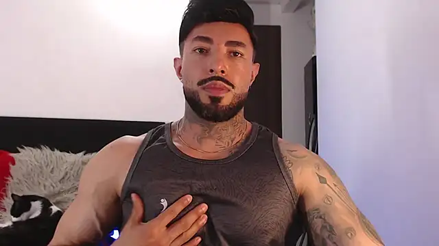 Snapshot of andrea_de_lucaa chatting on June 21, 12:24 am andrea de lucaa online show from June 21, 12:24 am