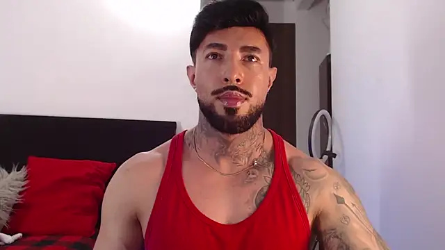 Snapshot of andrea_de_lucaa chatting on June 23, 3:48 am andrea de lucaa online show from June 23, 3:48 am