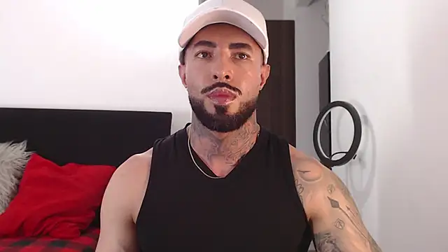 Snapshot of andrea_de_lucaa chatting on June 26, 4:17 am andrea de lucaa online show from June 26, 4:17 am