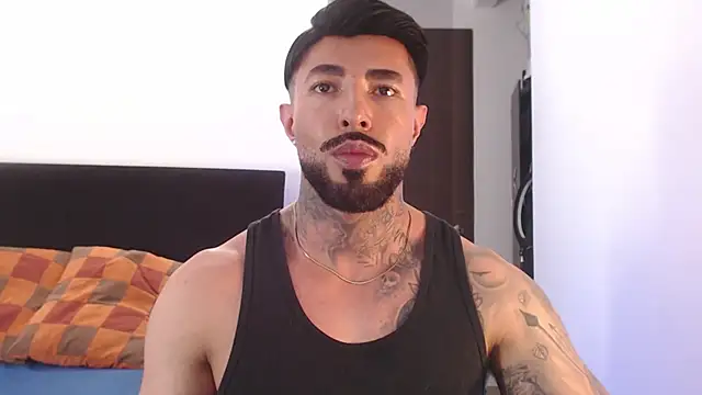 Snapshot of andrea_de_lucaa chatting on July 10, 3:44 am andrea de lucaa online show from July 10, 3:44 am