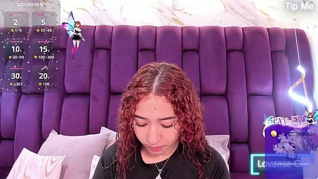 Snapshot of megannherrera chatting on January 15, 12:21 pm megannherrera online show from January 15, 12:21 pm