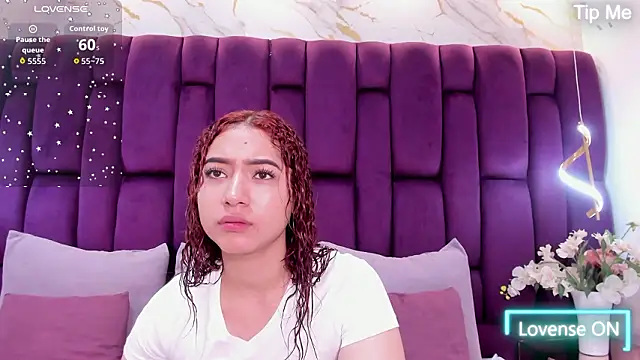 Snapshot of megannherrera chatting on February 3, 12:21 pm megannherrera online show from February 3, 12:21 pm