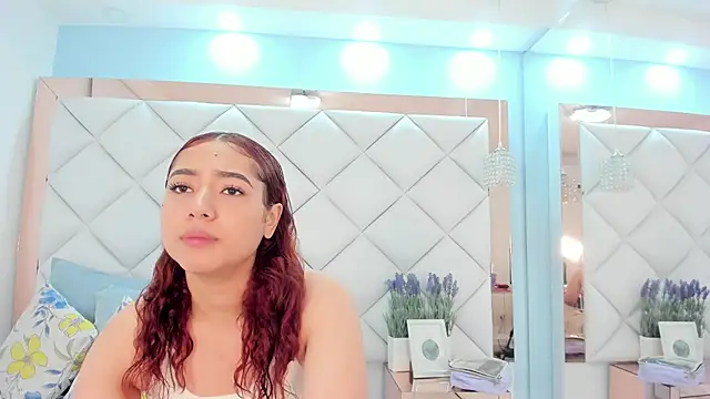 Snapshot of megannherrera chatting on February 8, 1:36 pm megannherrera online show from February 8, 1:36 pm