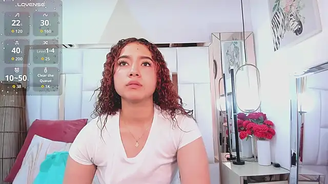 Snapshot of megannherrera chatting on April 14, 8:15 pm megannherrera online show from April 14, 8:15 pm