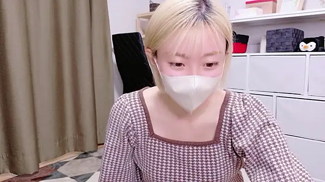 Nana  ch online show from March 18, 4:26 am