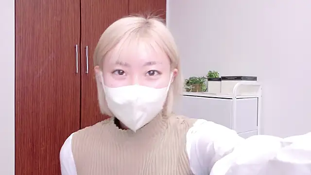Nana  ch online show from March 25, 9:43 pm