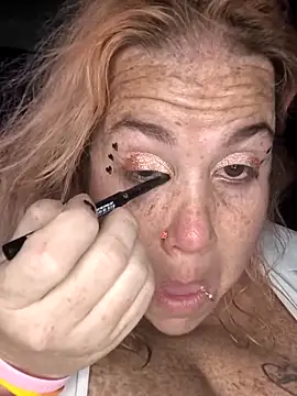 Courdles online show from November 2, 7:00 am