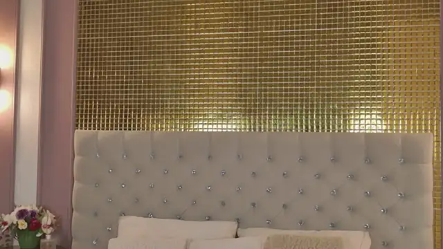 CaitlinSugar online show from March 14, 4:40 am