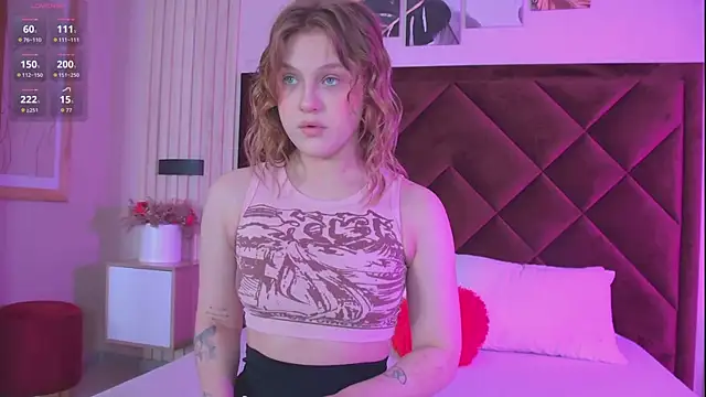 Snapshot of CaitlinSugar chatting on June 9, 4:46 am CaitlinSugar online show from June 9, 4:46 am