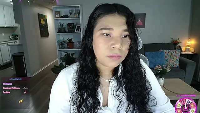 SHEILYN  online show from March 6, 2:30 am