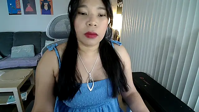 Snapshot of SHEILYN_ chatting on May 7, 5:13 am SHEILYN online show from May 7, 5:13 am