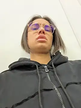 VioletAsh online show from February 10, 4:27 am